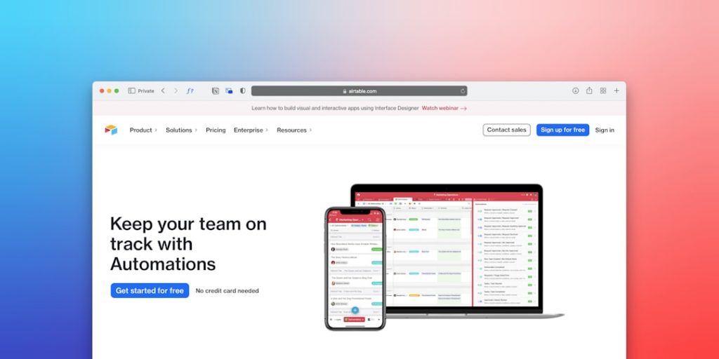 "Écran d'ordinateur affichant un téléphone et une tablette pour gérer les CEE sans logiciel"