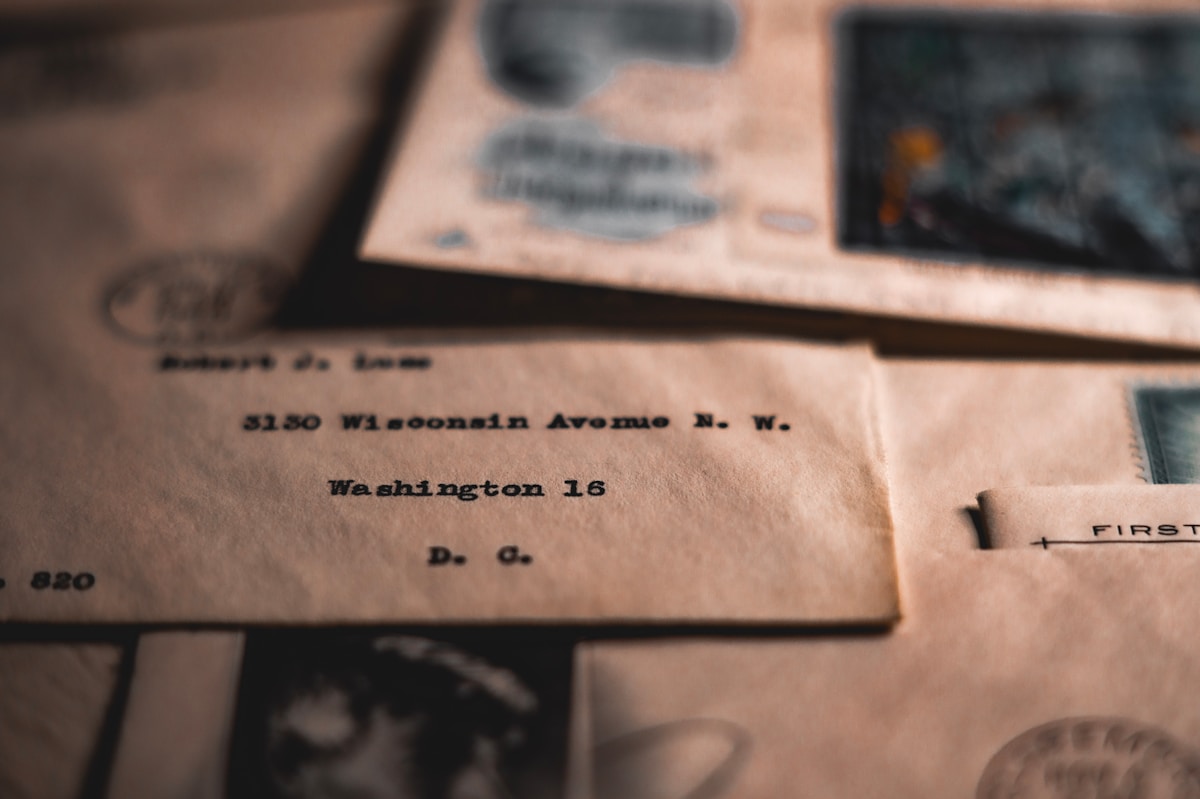 Enveloppes et documents vintage avec adresse de Washington.